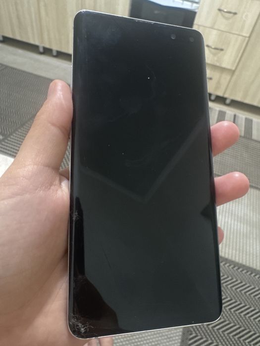 срочно продам samsung S10 !!