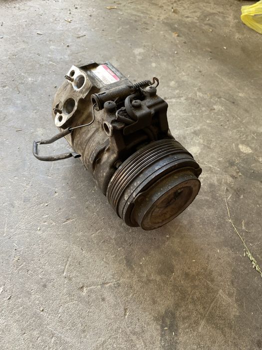 Климатичен компресор  BMW 3.0i 231hp M54B30 E46,e39,e53e60 x5 330,530i