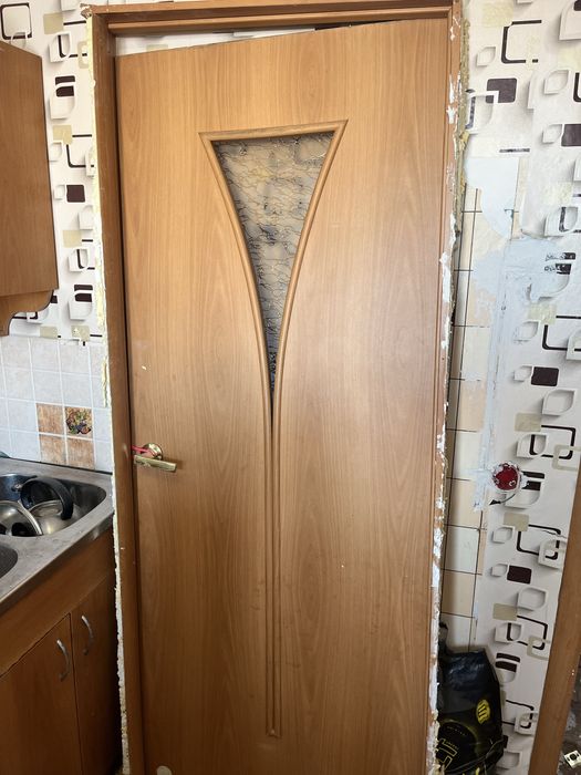Цена за ВСЁ!!Двери б/у 80,70,60см в сборе