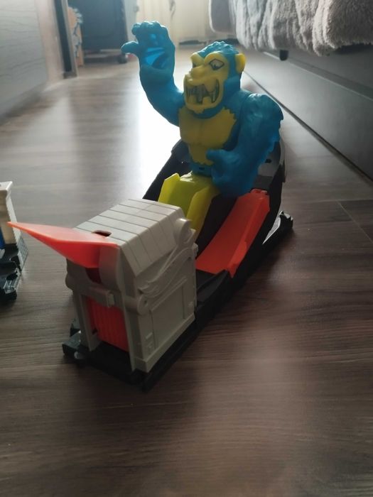 Hot wheels различни писти