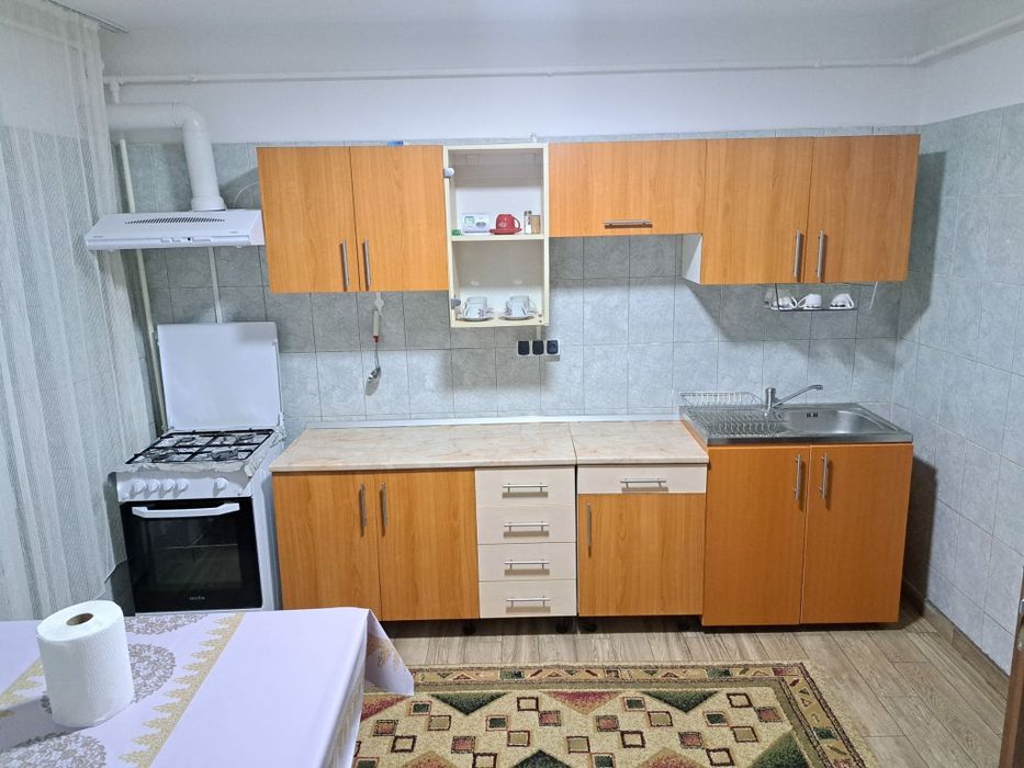 Închiriez apartament 2 camere zona Ramada, 330€