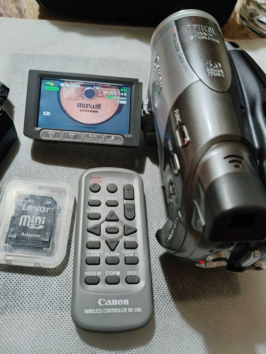 Видео камера с дистанционно Canon