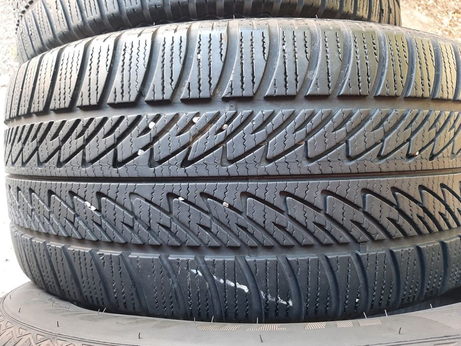 Продам шины 285/45/20 гудиер