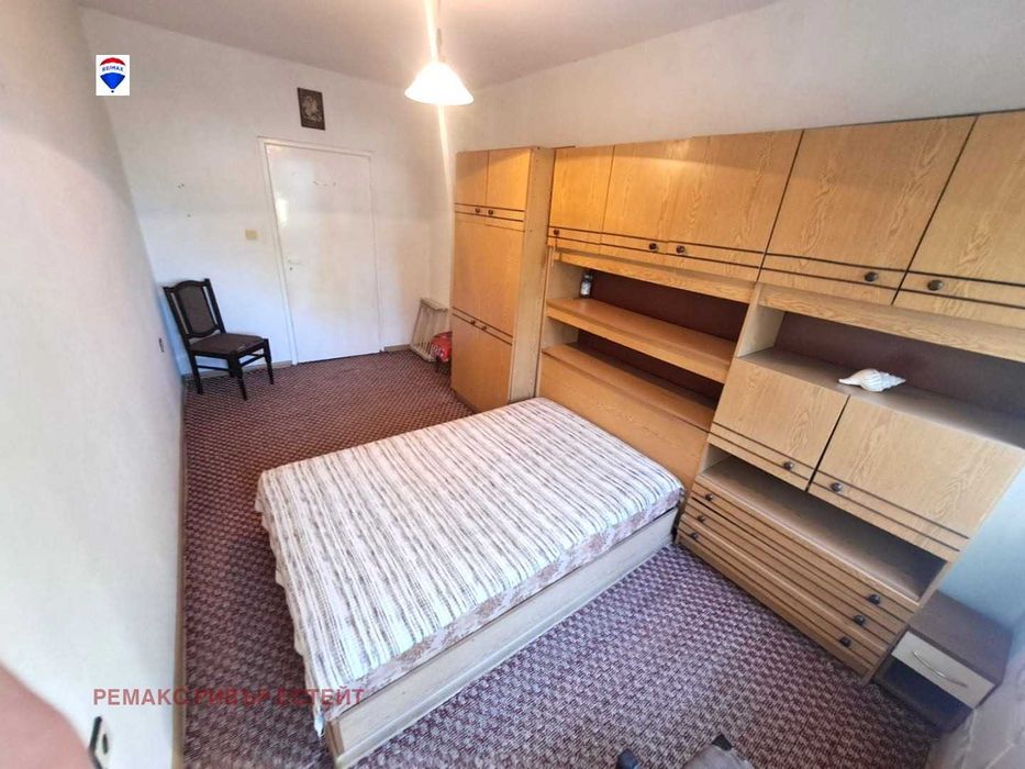 Продава се Тристаен апартамент в Русе, Дружба 3 - 89 кв.м за 509 €/кв.м - Снимка #1