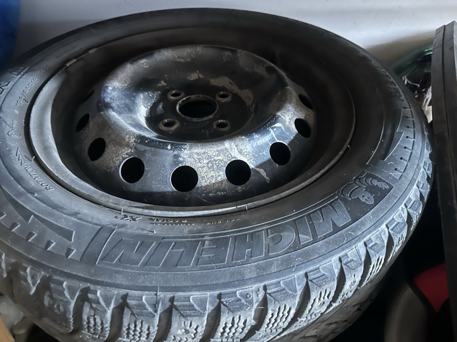 Продам зимнию резину