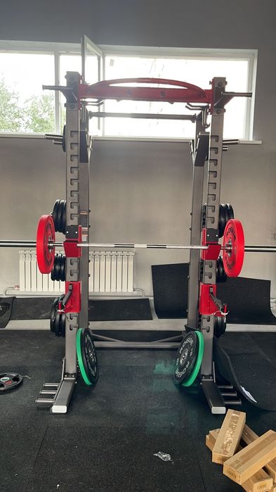 Турник,силовые тренажёры