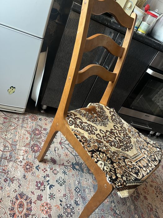 Продам стулья в хорошем состояний