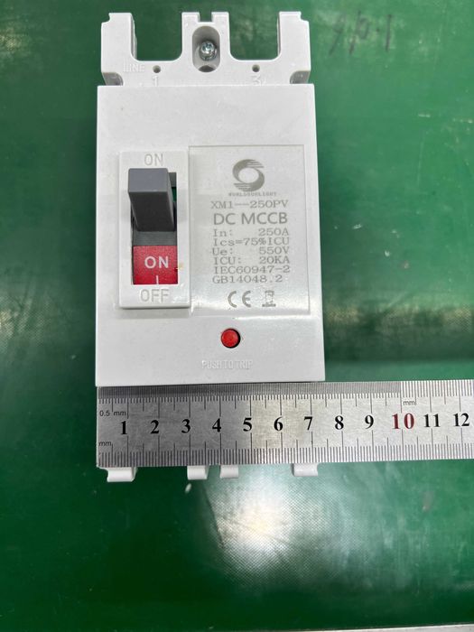 Автоматичен DC предпазител 200A батерии шалтер соларна система бушон