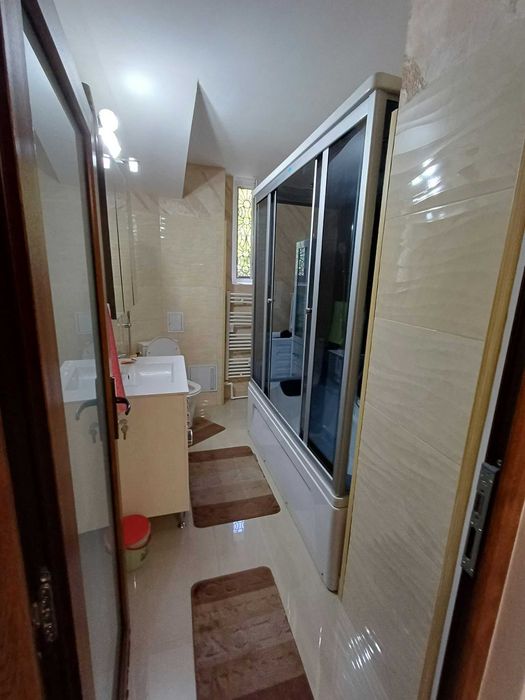 vand apartament doua camere decomandate