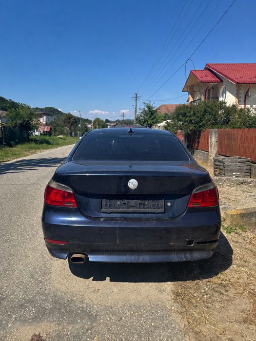 Dezmembrez bmw 525D e60 2005