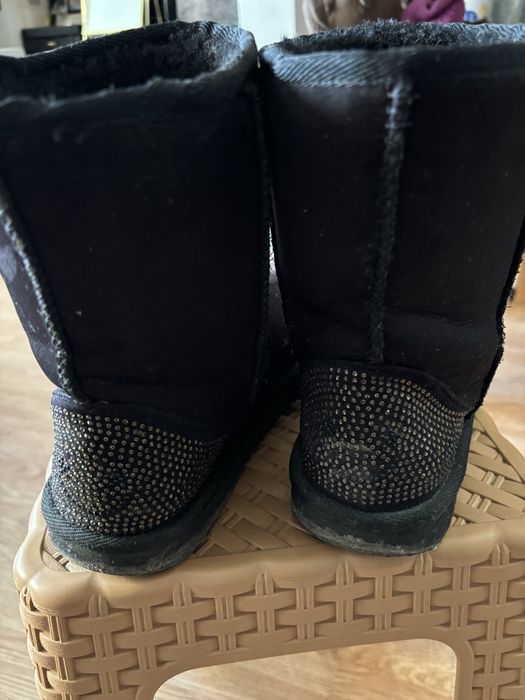 Дамски пухени боти