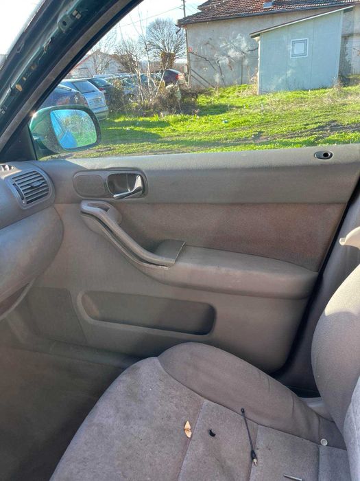 Ауди А-3 -4 врати кори 40лв комплекта оборудвани