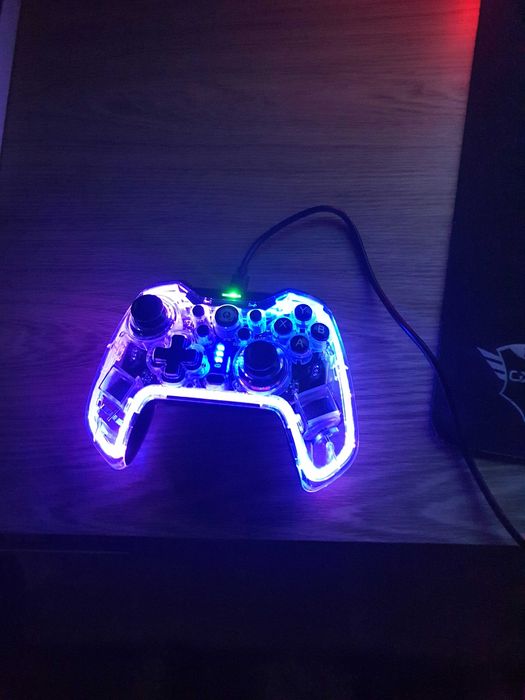 USB жичен геймпад за PC и Android