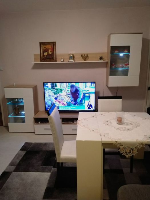 Продава се Тристаен апартамент в Стара Загора, Център - 60 кв.м за 1445 €/кв.м - Снимка #2