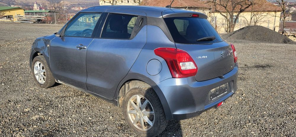 Suzuki Swift 2018 1.3i  4x4 AVARIAT 64000km