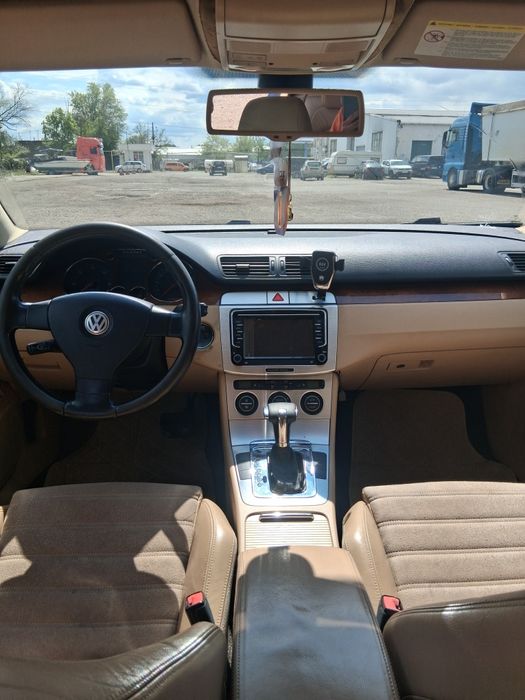Vand sau schimb Passat b6 200 CP