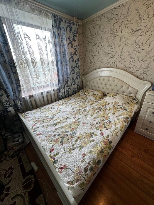 Продам срочно спальный гарнитур