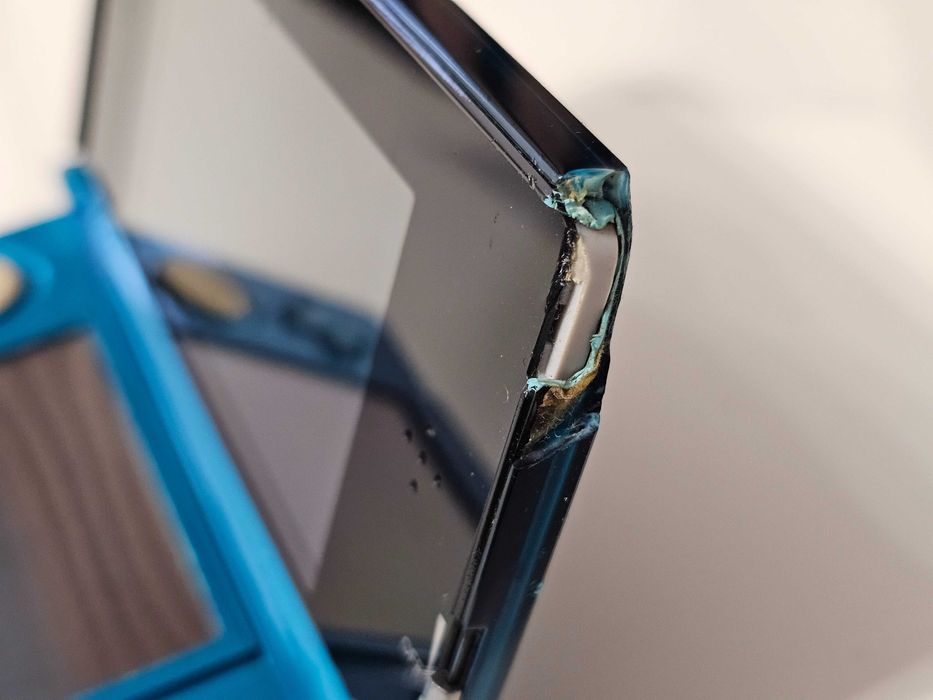 Nintendo 3DS carcasa crapata