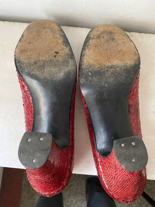 Pantofi din piele de sarpe marime 36