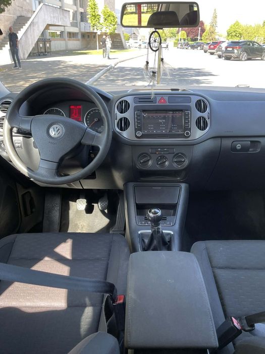 Vând Tiguan 4*4,2.0D-140 cp!!2008