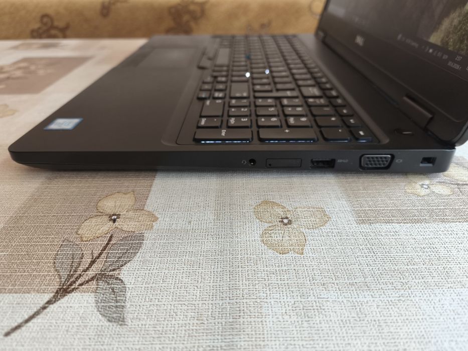 Лаптоп в добро състояние Dell Precision 3520