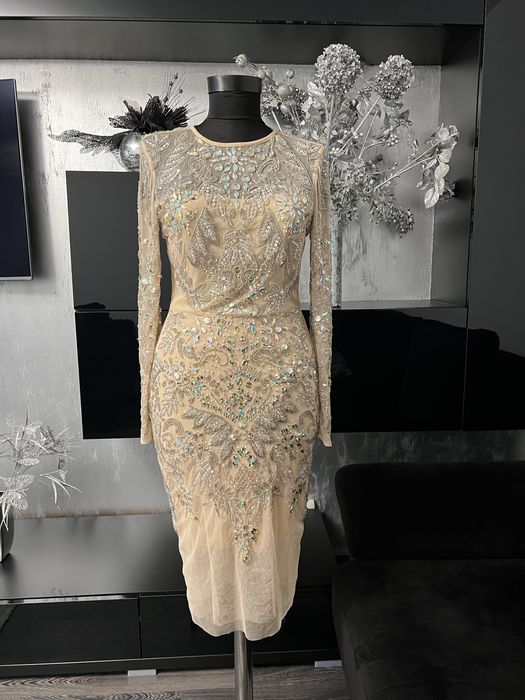 Rochie Asos cu pietre si margele.