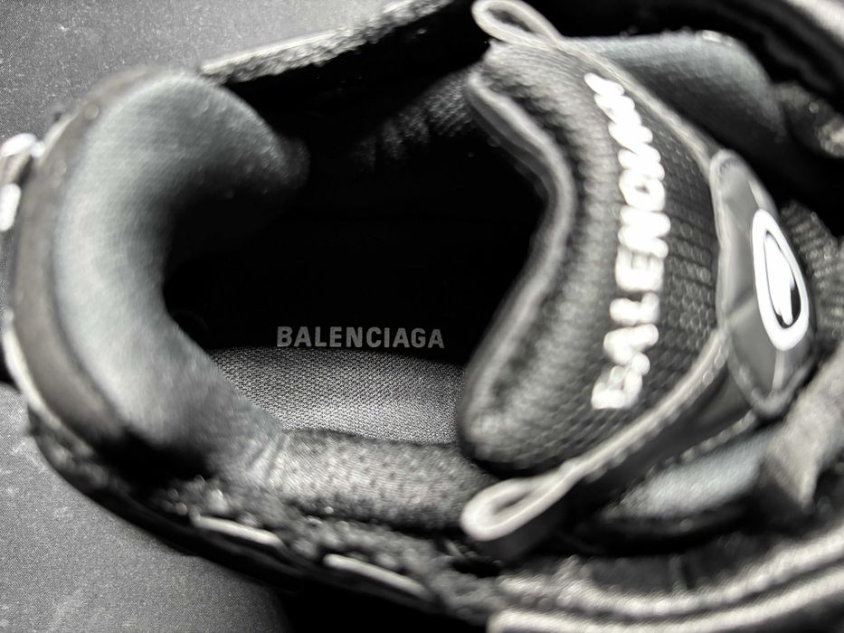 Balenciaga Runner
