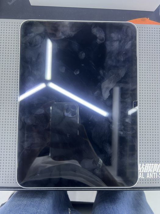 Новый iPad A 16 с гарантии срочно