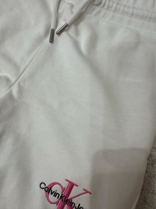 Клин Calvin Klein