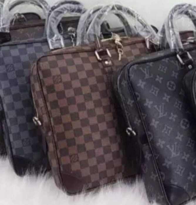 Genti laptop,new models,diverse nuanțe, saculet, etichetă