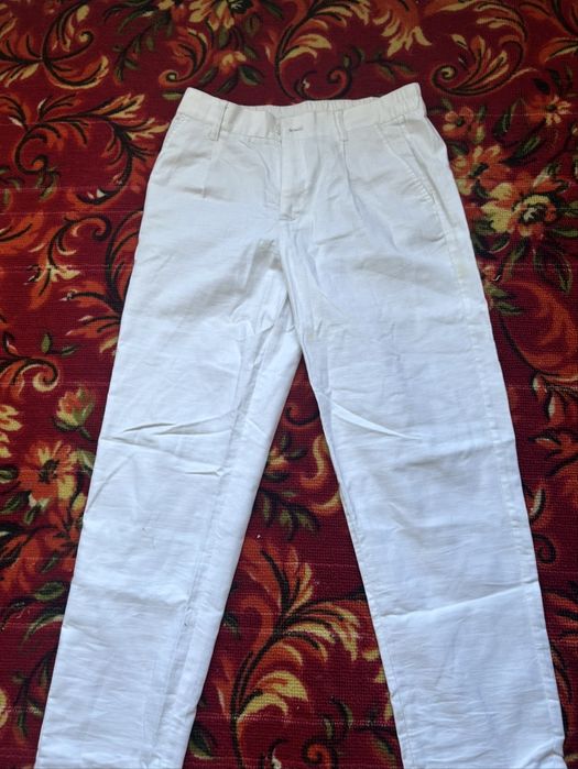 Белые джинсы прямые