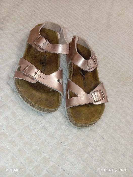 Birkenstock  ,Crocs