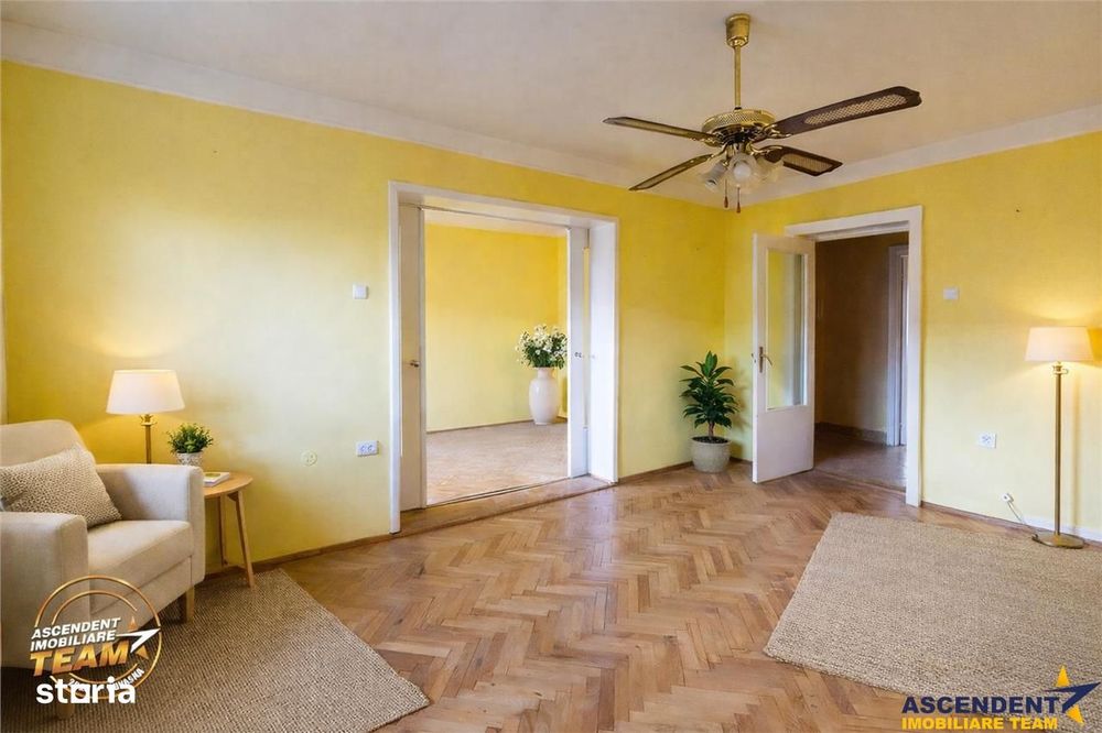 FILM:Apartament cu 4 camere,2 bai,2 balcoane,2 garaje,Targu Secuiesc,C