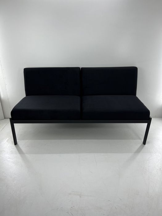 Диван для кафе и для офиса в стиле лофт со склада