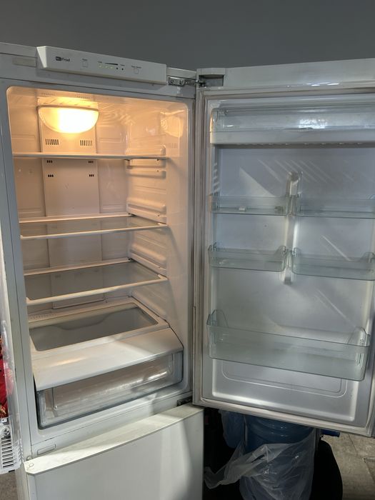 Продам холодильник Samsung No frost