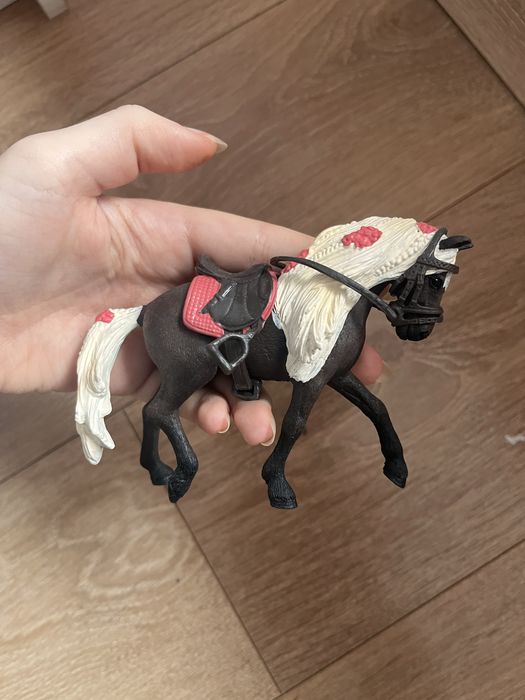 Фигурки  на коне Schleich колекционерски