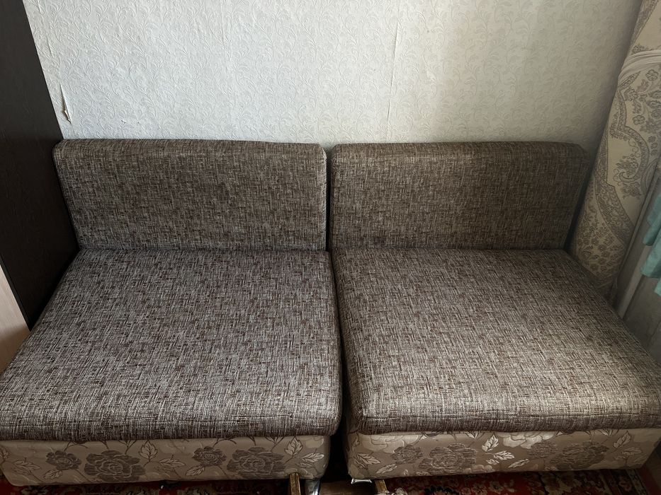 Продам кресло за 5000(одна цена за 2)