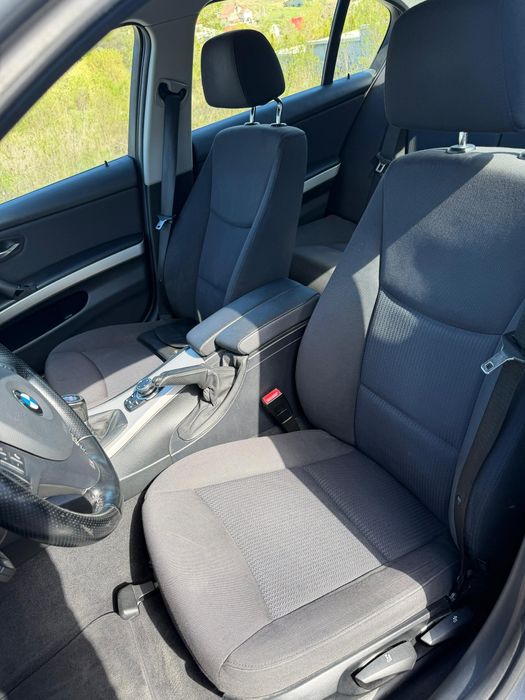 Vand bmw e90 facelift IMPECABIL