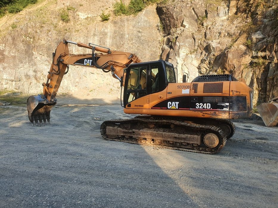Excavator inchiriez