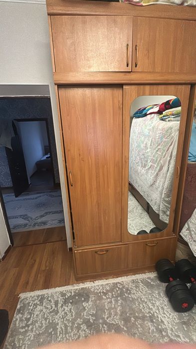 2 'хдверный шкаф