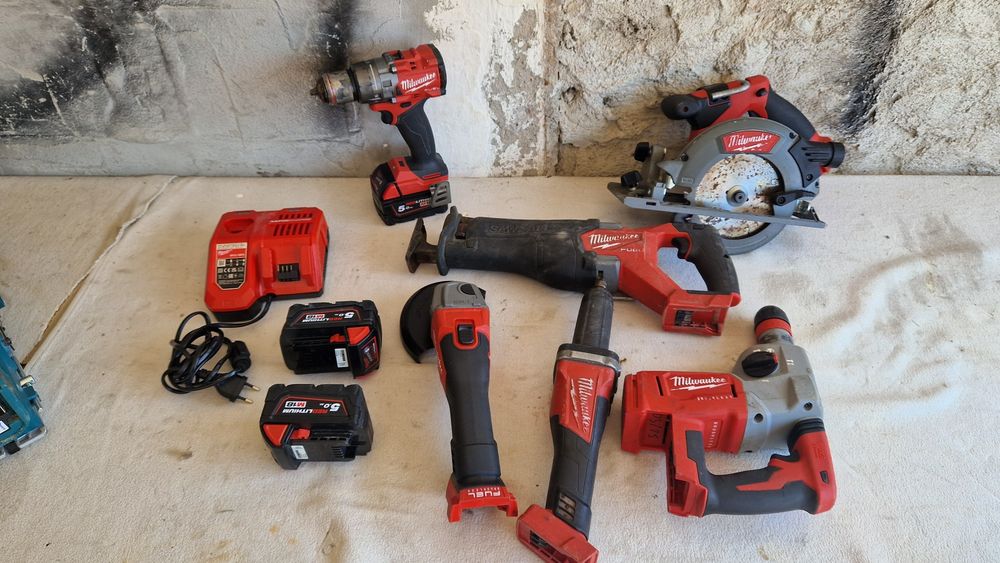 Scule Milwaukee M18