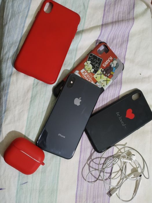 iPhone Xs Max 256gb обмен ios 18