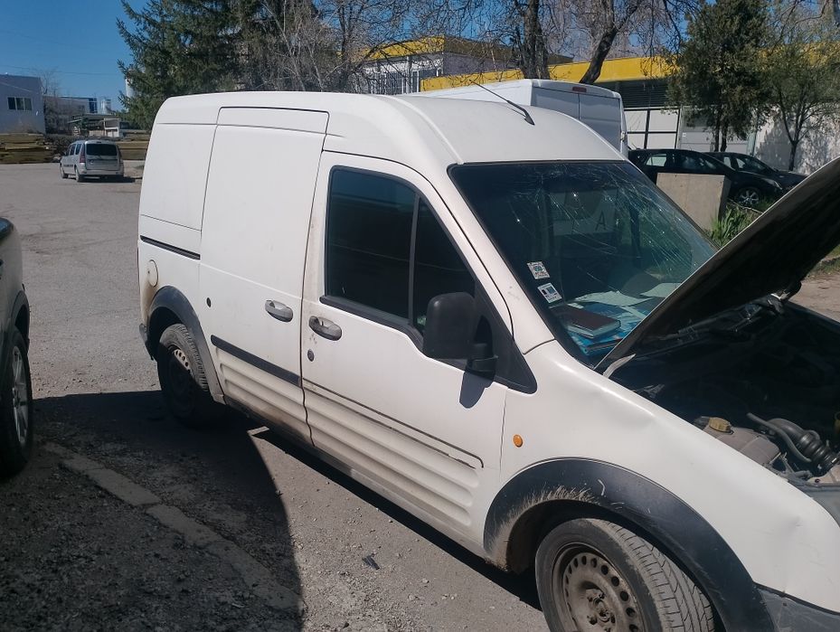 Продавам за части Форд Транзит Конект Т230