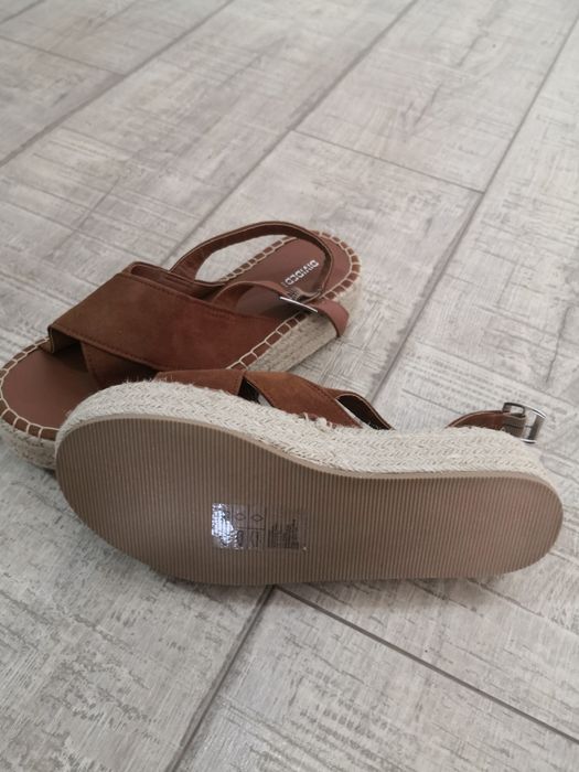 Sandale talpa înaltă 37