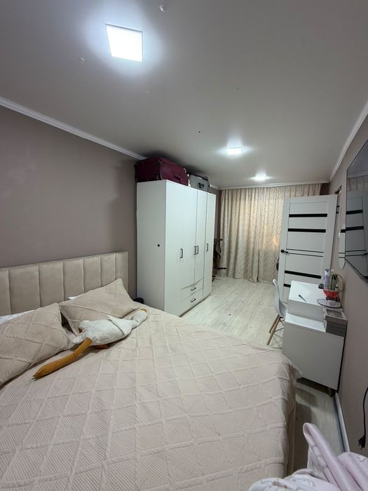 Продам квартиру комарова