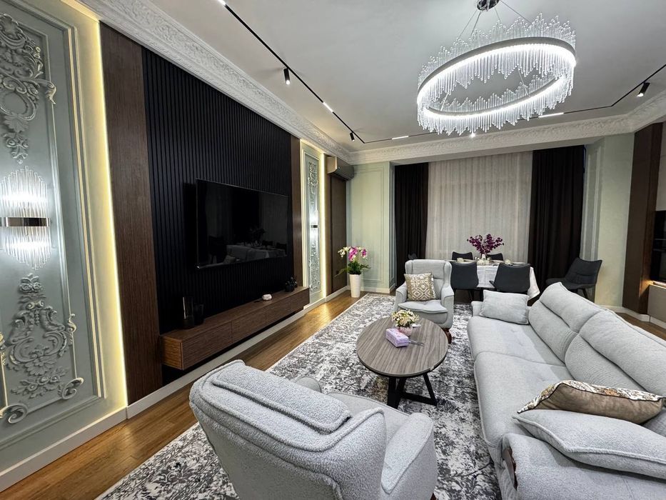 СРОЧНО! ПРОДАЁТСЯ 2/6/9 квартира в ЖК "IMPERIAL"
метро Ойбек 
Мирабадс