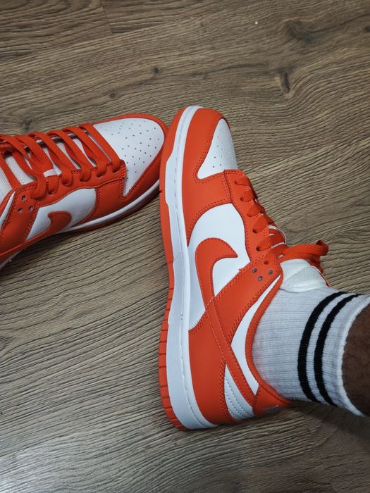 Nike Air Jordan 1 orange