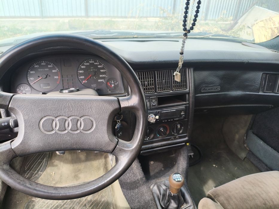 Продам Ауди 80 на ходу