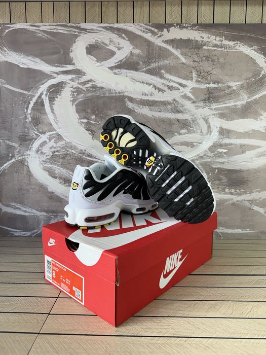 Nike Air Max Plus TN Black White