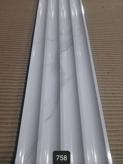 Ребристые декоративные панели от Decomatic plast